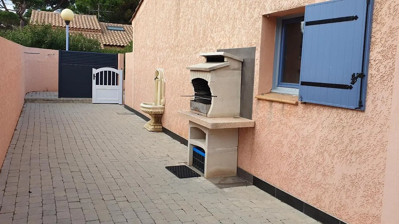 Holiday home Mes Maisons A La Pinede Sainte-Maxime