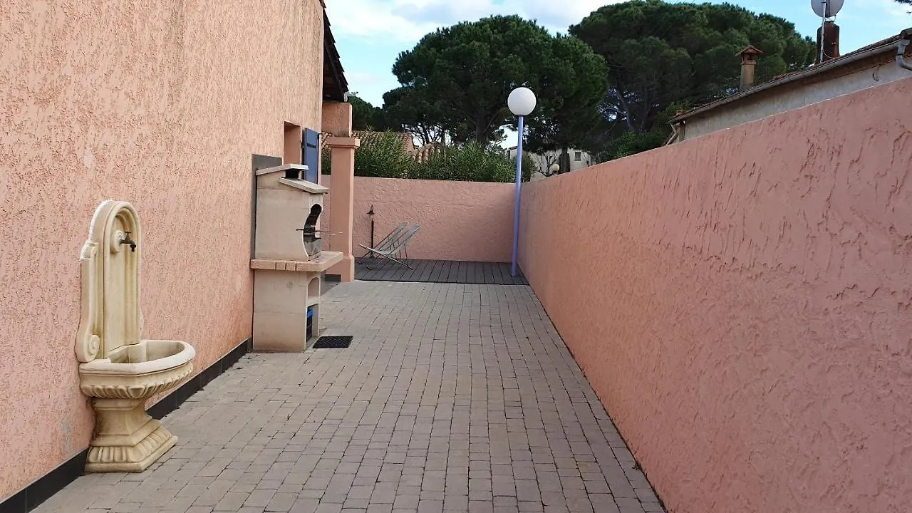 Mes Maisons A La Pinede Sainte-Maxime 0*,